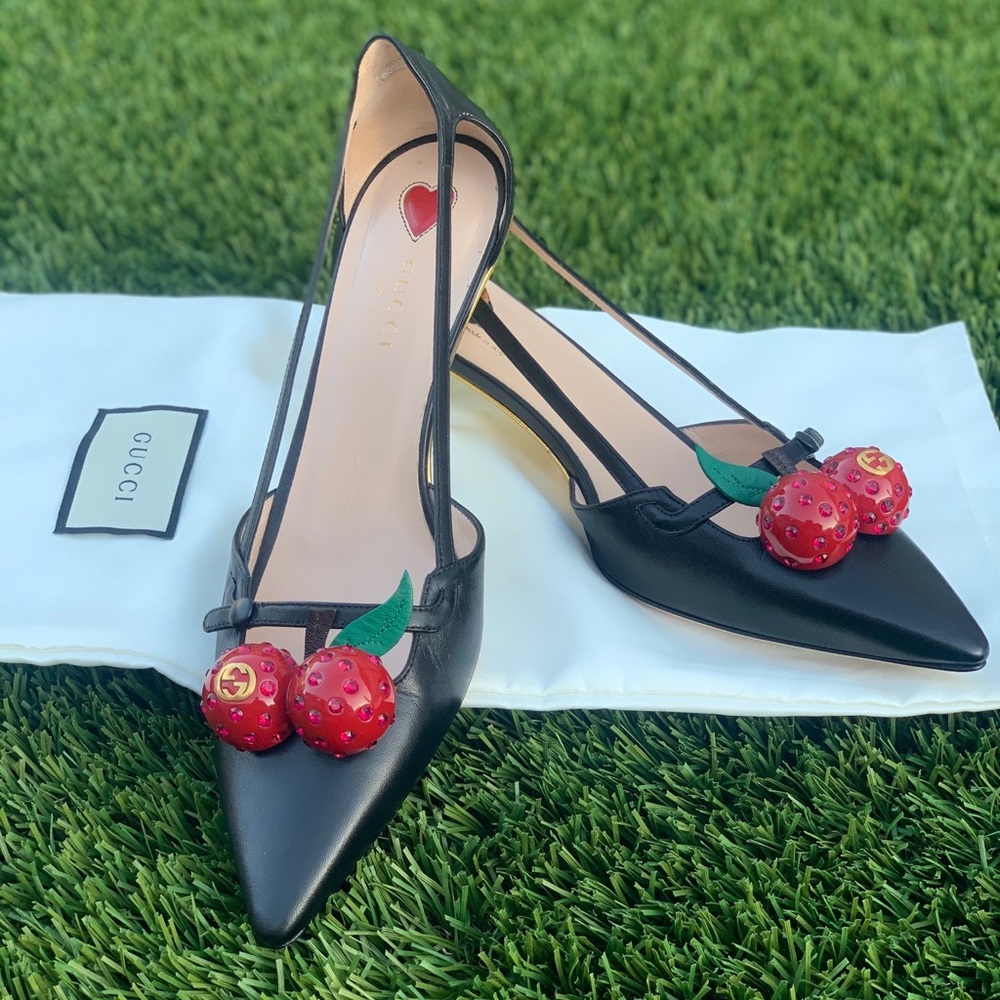 Gucci Leather Cherry Pump